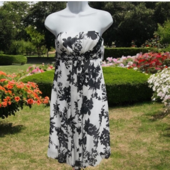 David’s Bridal 81372 short Bubble Hem Black White Sz 16 Strapless Dress Party - Picture 10 of 12